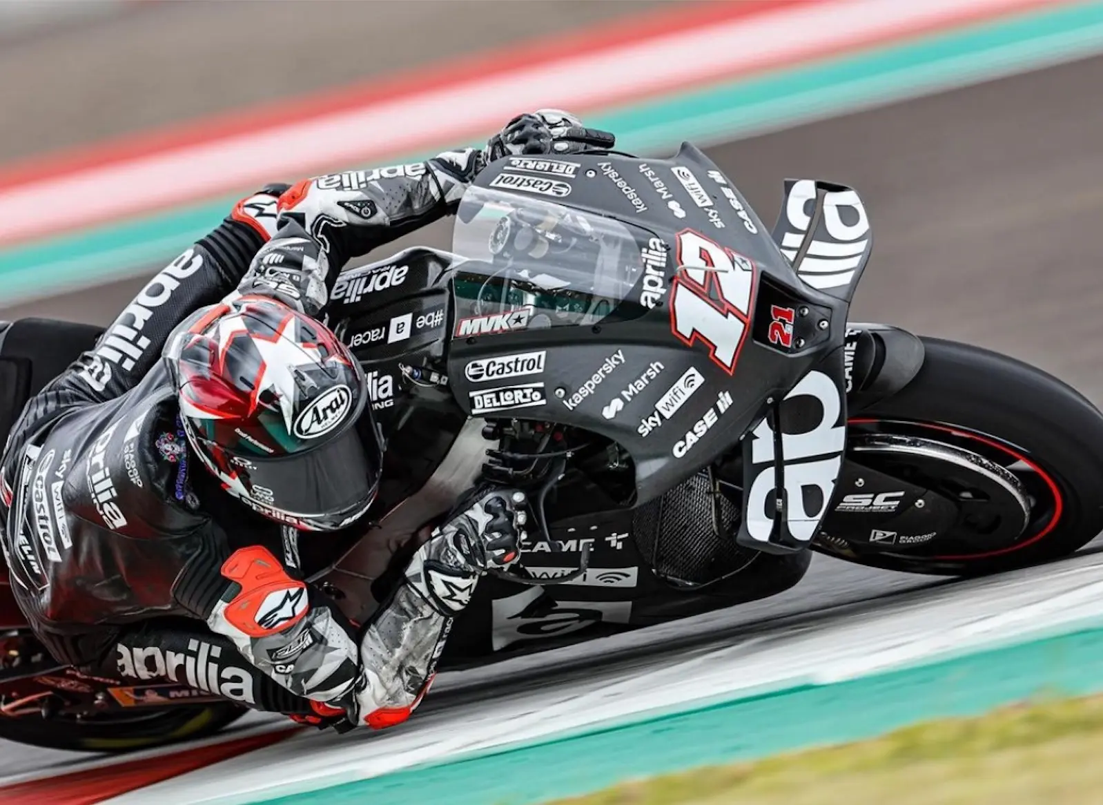 maverick vinales