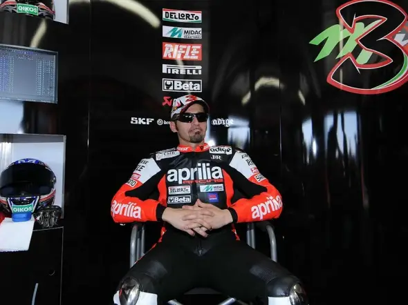 max biaggi box aprilia