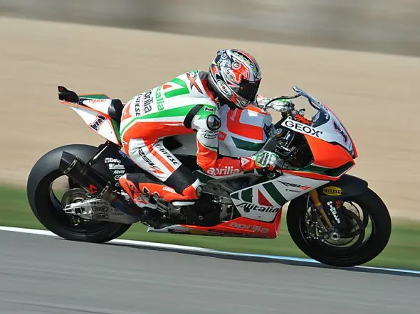 max biaggi qualifiche1 doningtonpark 2011