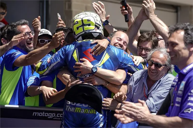 mgp3iannonepodiumr4