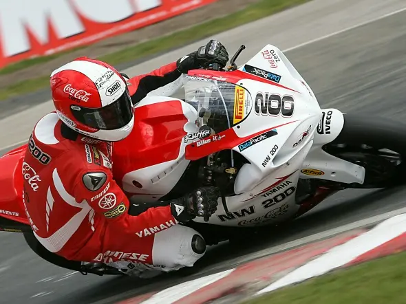 michael rutter nw200 yamaha robmac