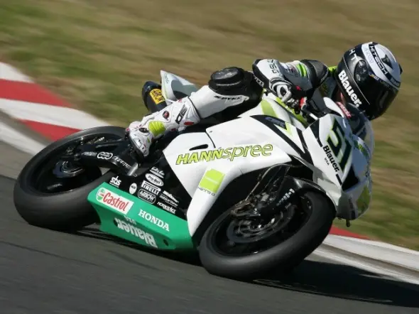 michele pirro race supersport kyalami 2010