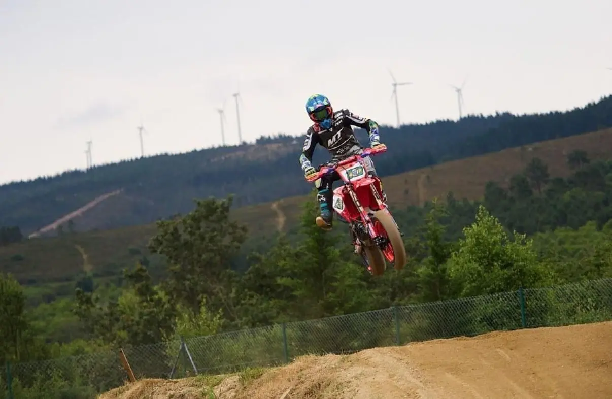 moreira moto3 supermoto