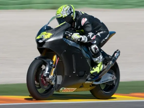 moto2 test valencia tonielias