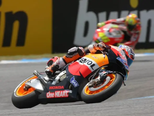 motogp 2011 stoner rossi