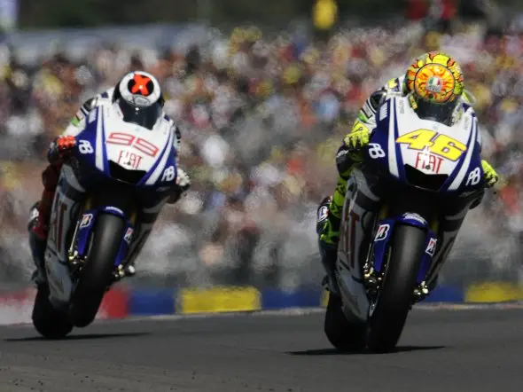 motogp rossi lorenzo lemans2010