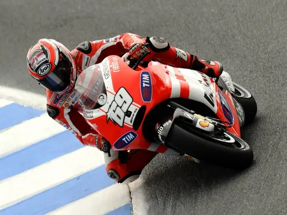 nicky hayden friday lagunaseca 2011