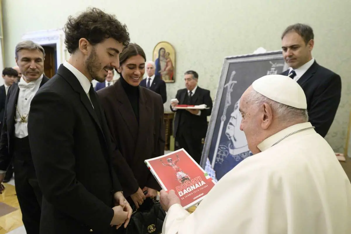 pecco bagna domizia papa francesco