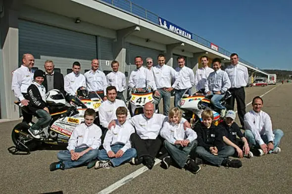 racing team germany launch 2010