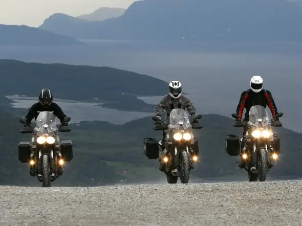 raid moto guzzi 2