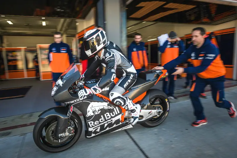 randy de puniet box ktmrc16 motogp