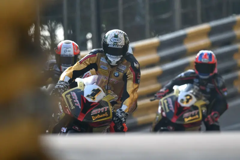 road racing macau gp 2016 hickman easton
