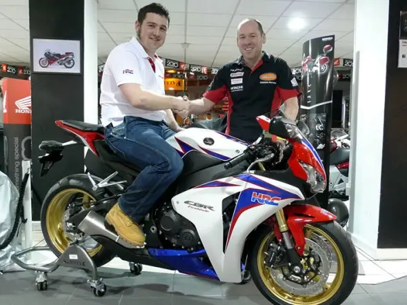 road racing michael dunlop huntsmoto
