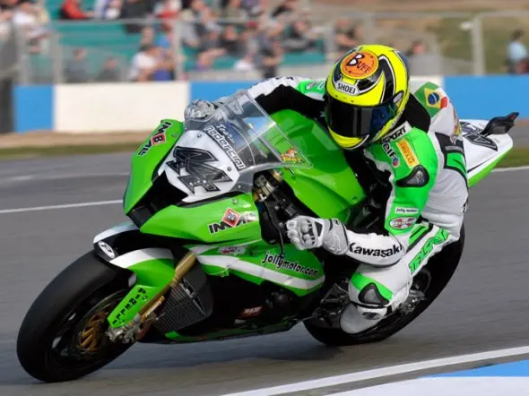 roberto rolfo team pedercini wsb donington
