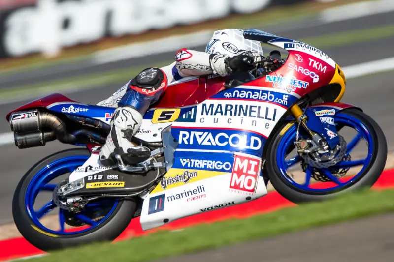romano fenati pole silverstone