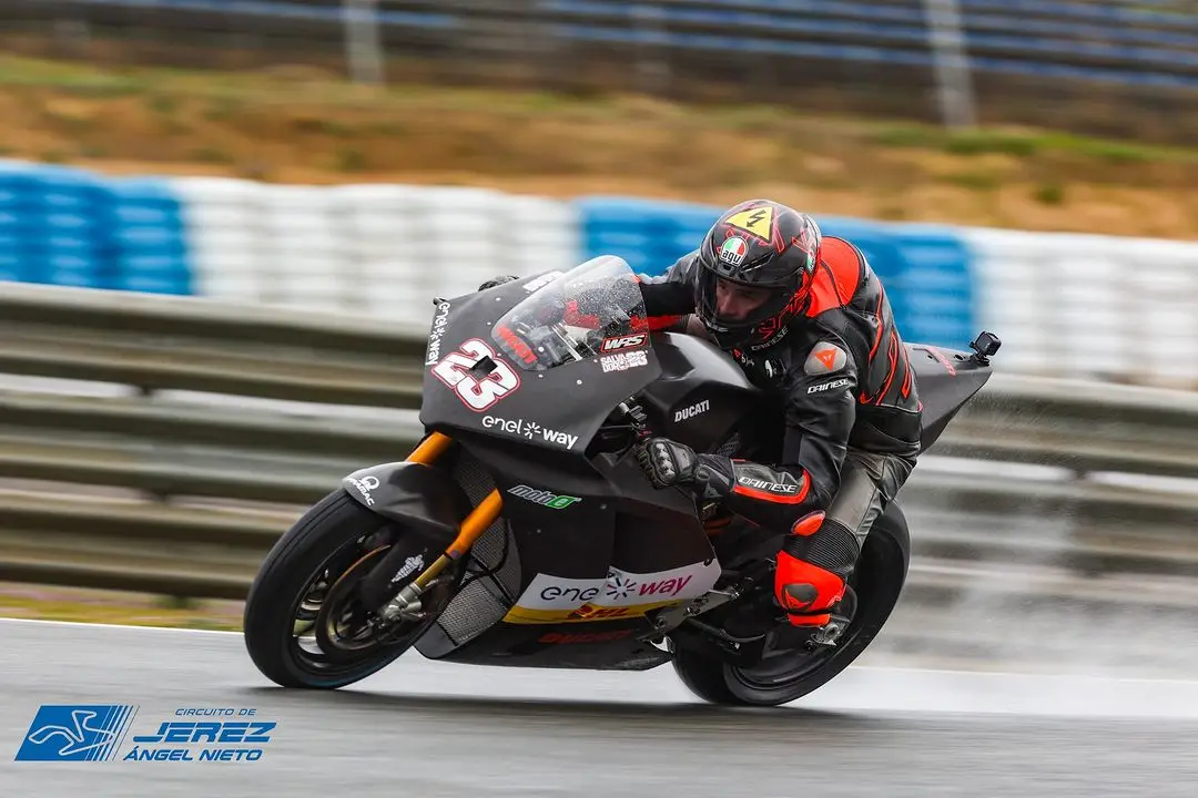 salvadori motoe day1 test jerez