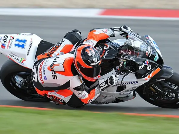 sam lowes nurburgring 2011 prove2