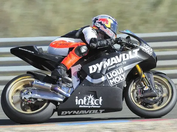 sandro cortese moto2 test almeria 2013 2