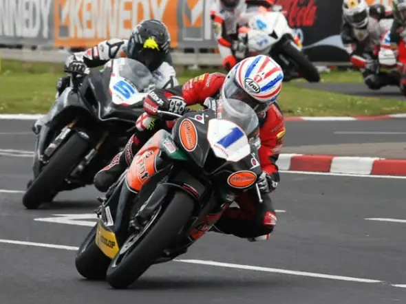 steve plater supersport nw200 2009