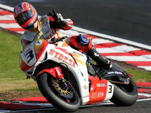 stuart easton bsb action 09 season