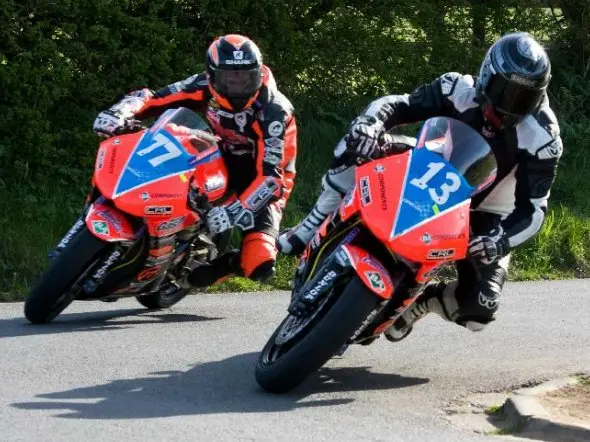 supertwins archibald farquhar