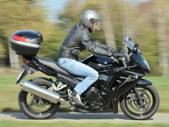 suzuki gsx650ft 2