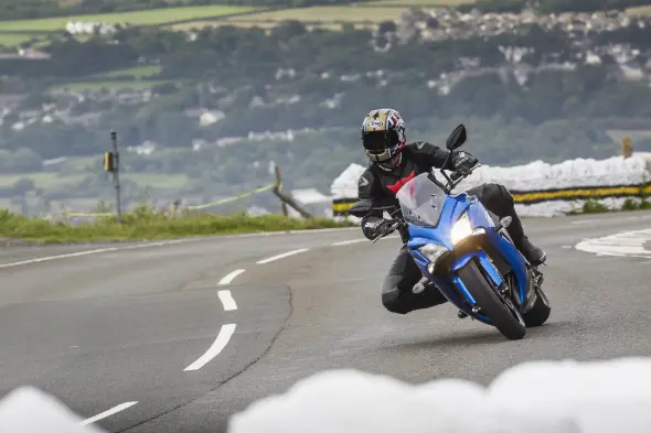 suzuki gsxs1000f 2