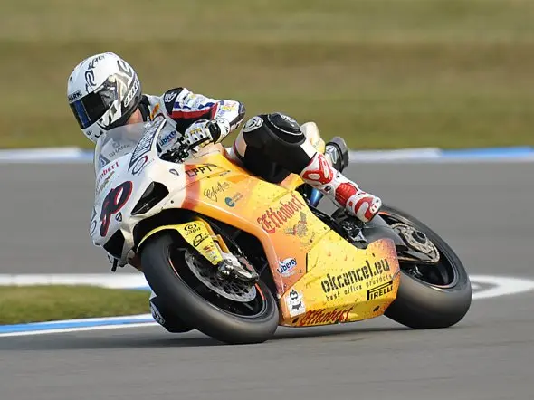 sylvain guintoli donington 2011