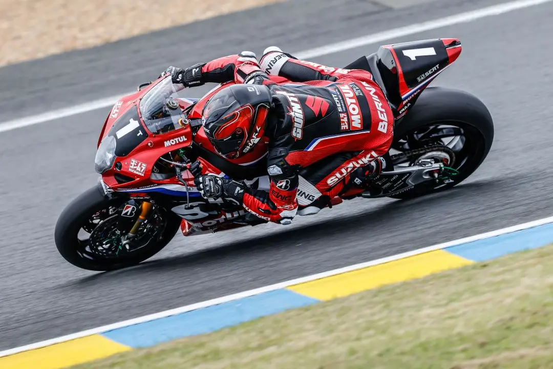 sylvain guintoli yoshimura sert motul