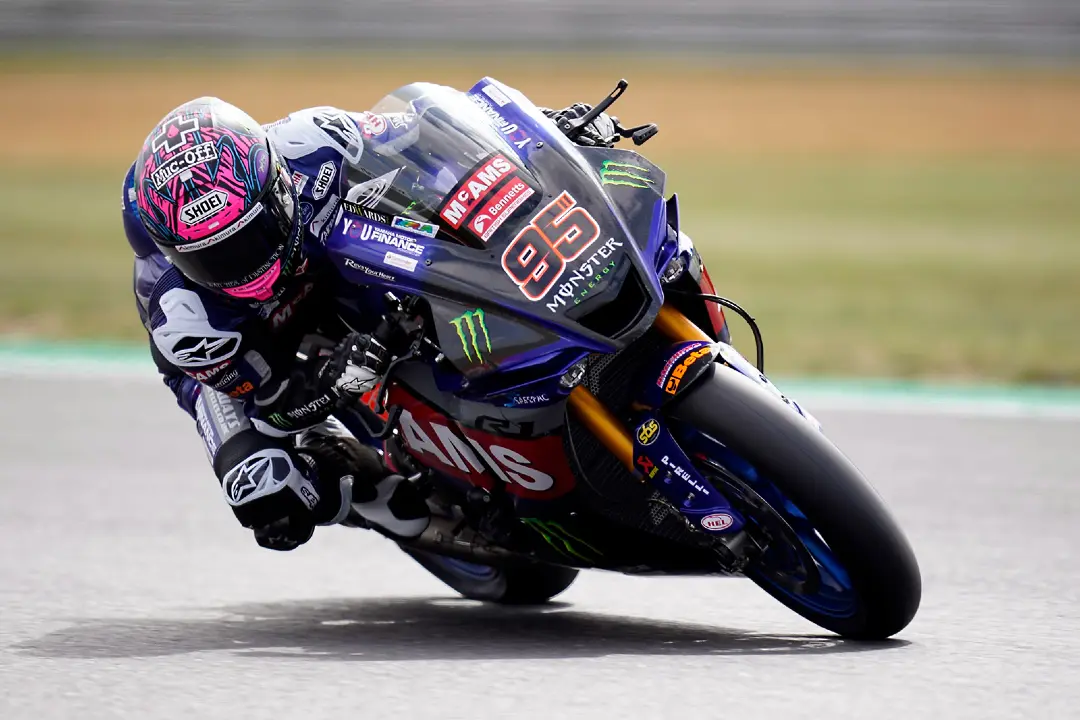 tarran mackenzie mcams yamaha snetterton