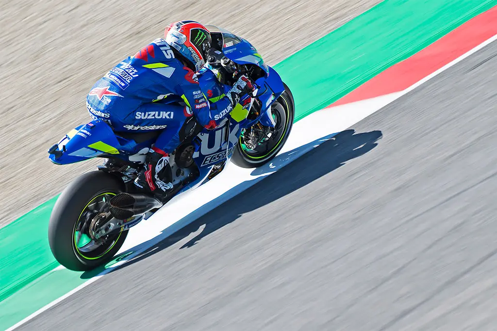 team suzuki rins