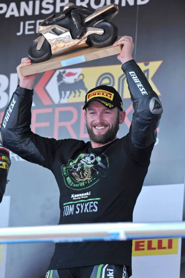 tom sykes kawasaki world sbk champion 02