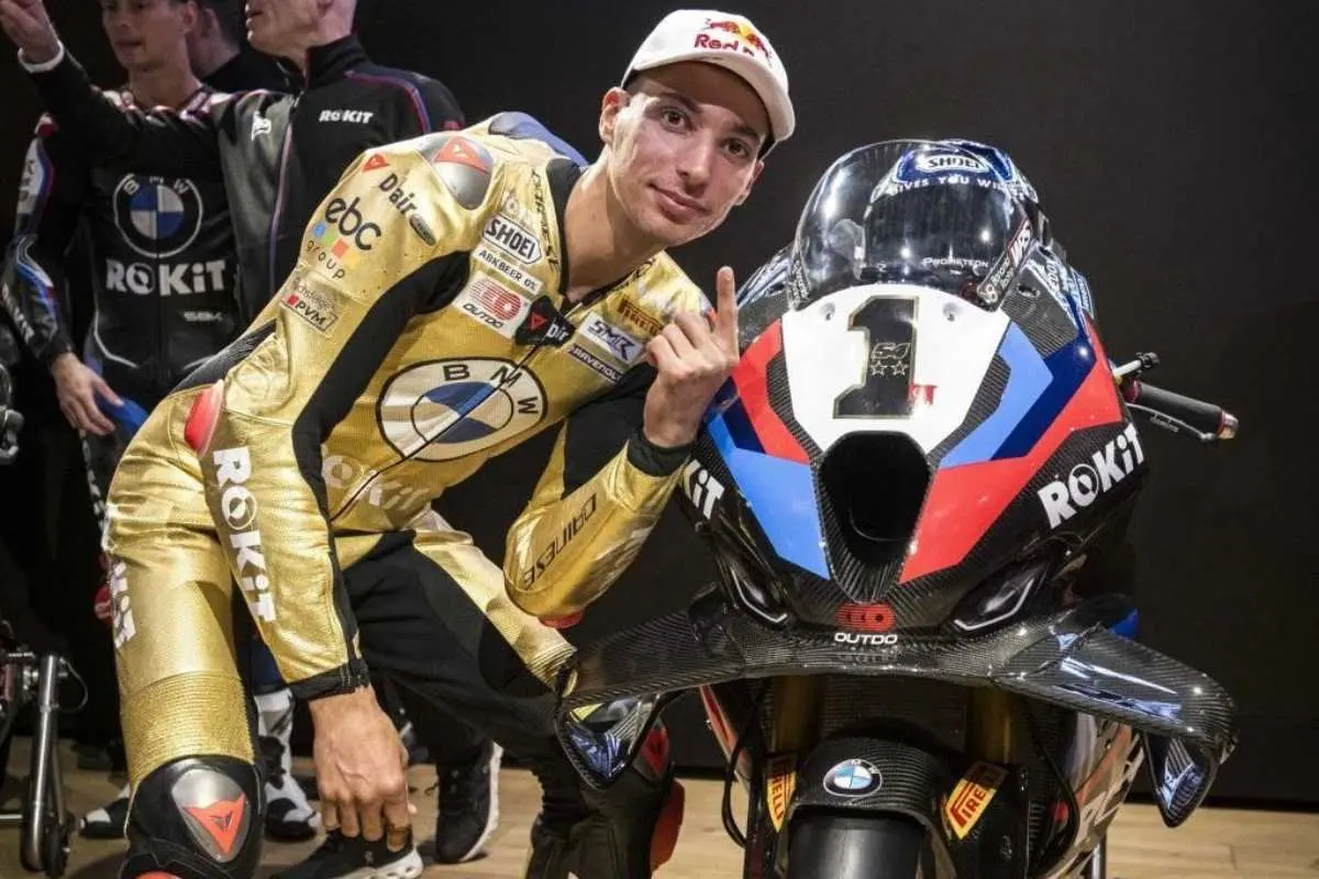 toprak razgatlioglu bmw superbike