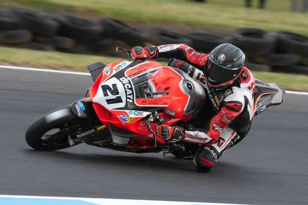 troy bayliss phillip island 2019