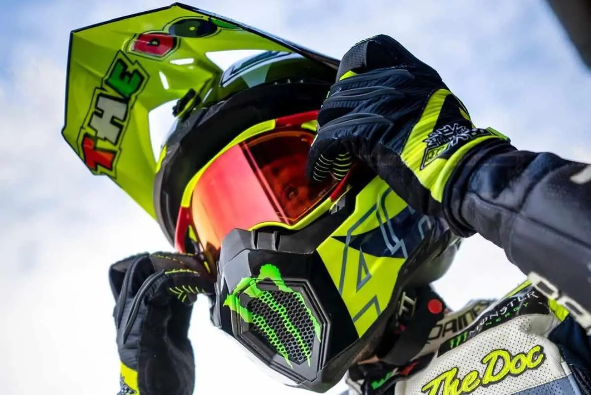 valentino rossi 4
