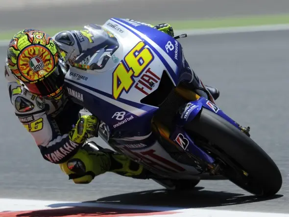 valentino rossi barcellona action 2009 yamaha