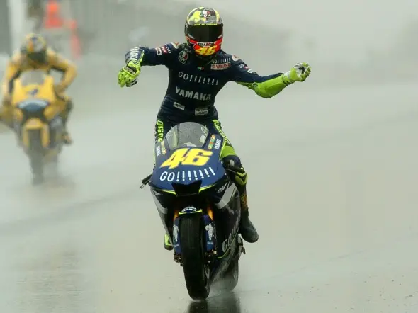 valentino rossi donington park 2005