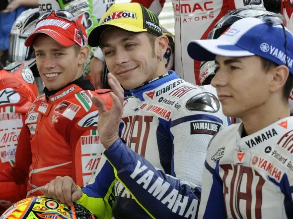 valentino rossi saluto jerez