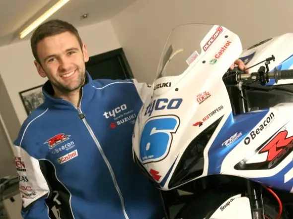 william dunlop tyco suzuki by tas 2014