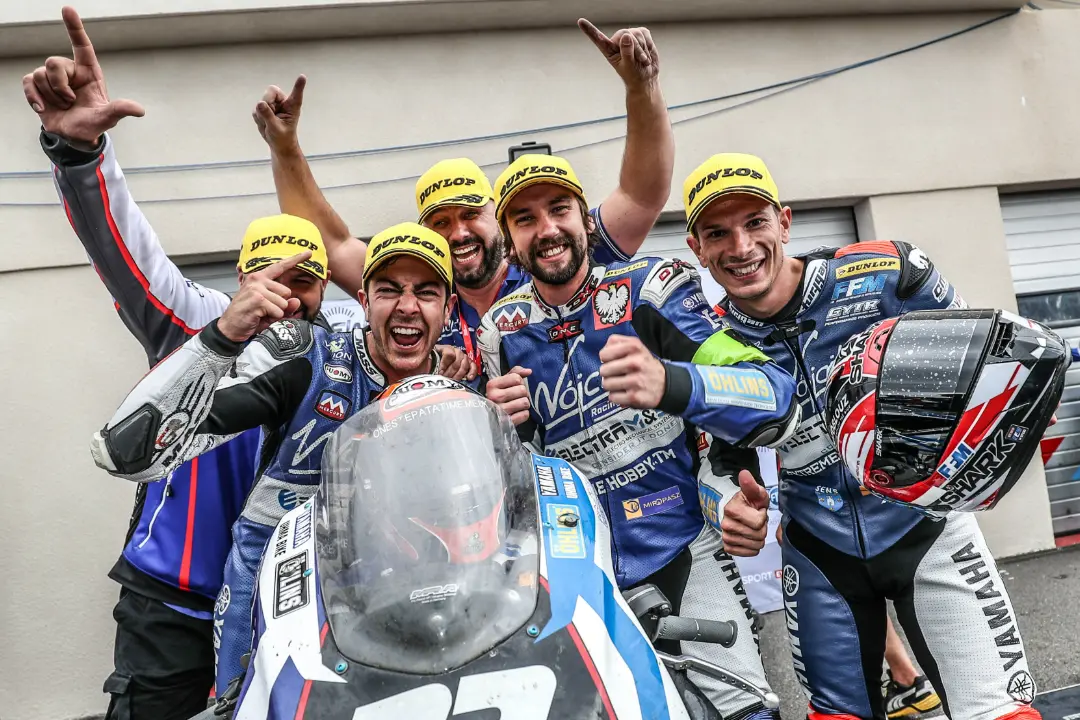 wojcik racing team podium bol dor ewc