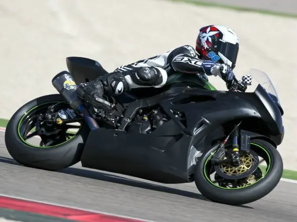 wss kawasaki intermoto test aragon 2