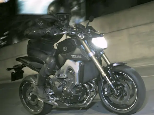 yamaha mt09 2