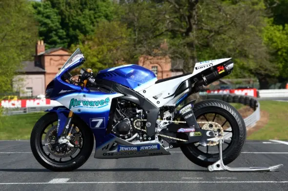 yamaha yzf r1 airwaves yamaha gse 2009