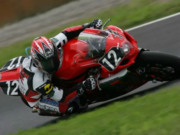 yoshimura suzuki midrace report