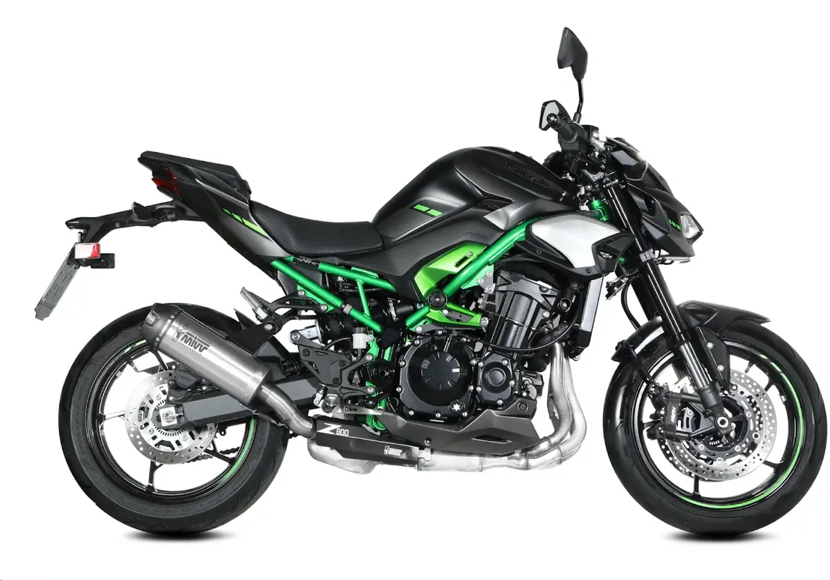 z900