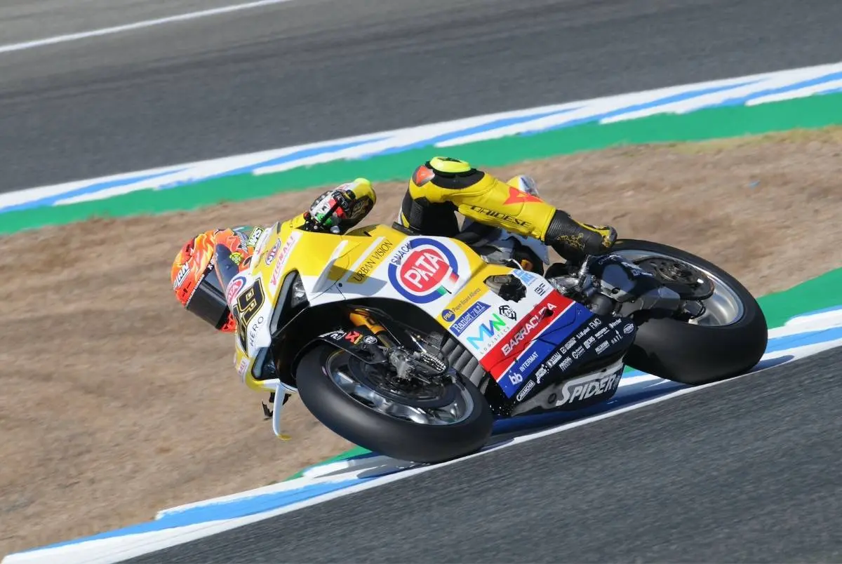 Andrea Iannone correrà anche nel 2026? il futuro è avvolto nella nebbia