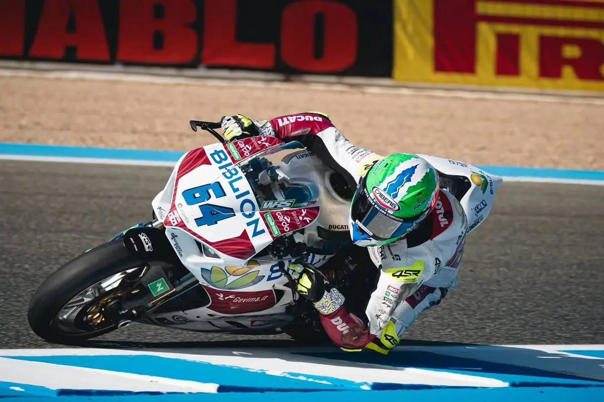 Supersport team di Davide Giugliano