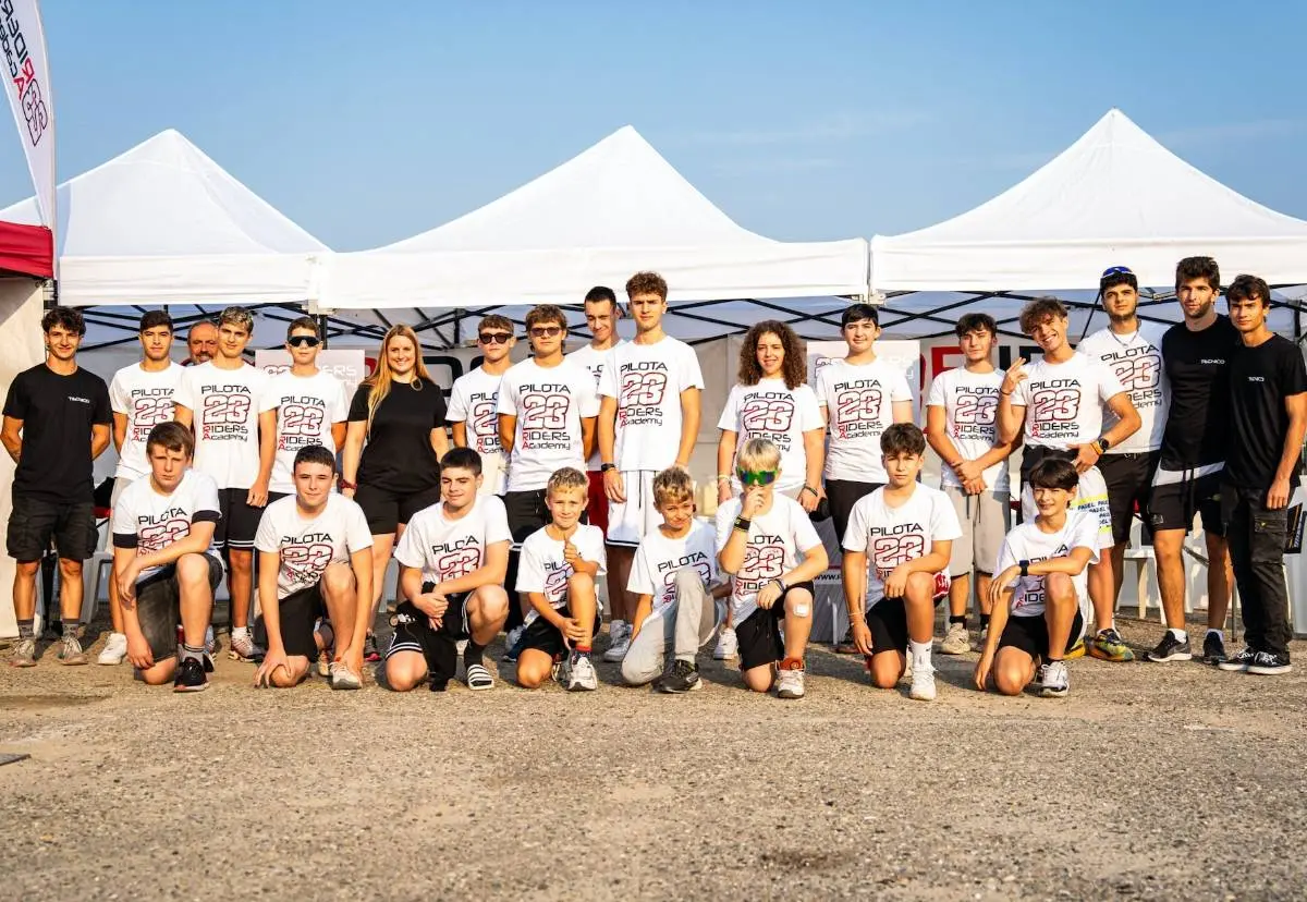 23 Riders Academy: aperte le iscrizioni alla scuola di pilotaggio per ragazzi da 7 ai 17 anni