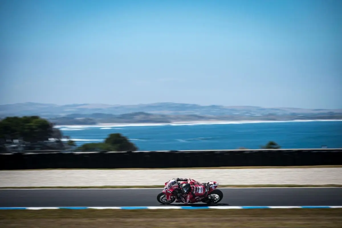Nicolò Bulega primatista nelle prime prove ufficiali nella Superbike a Phillip Island