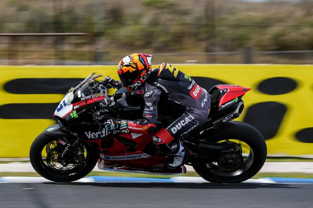 Jaume Masia dominatore dei test Supersport a Phillip Island (Australia)